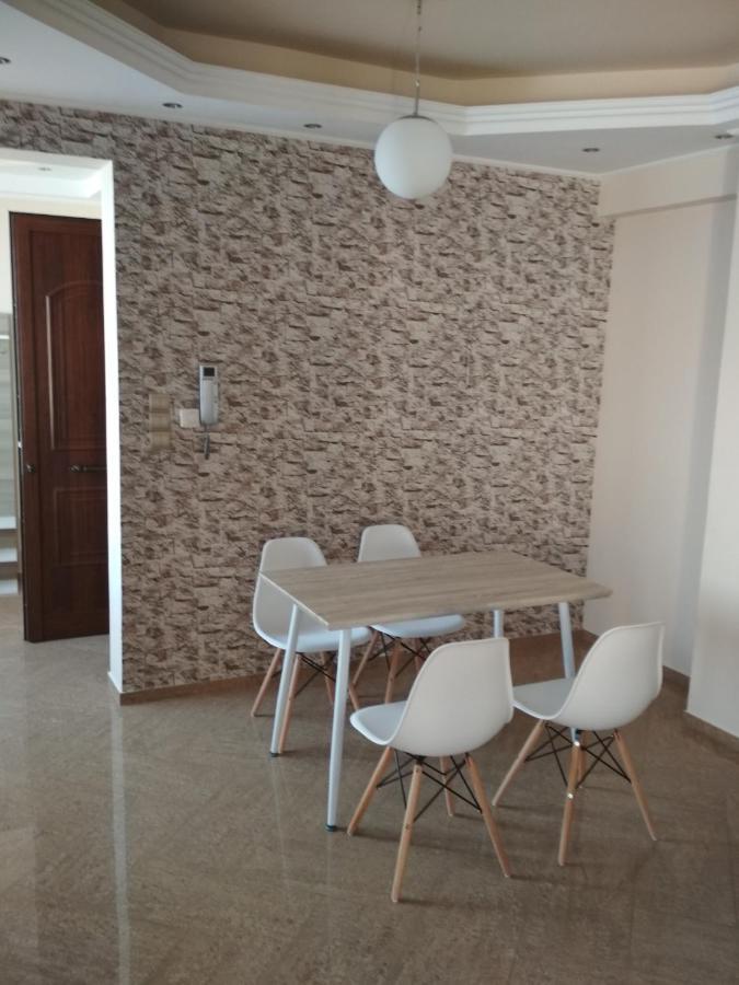 Kate's & Kallia's House Apartment